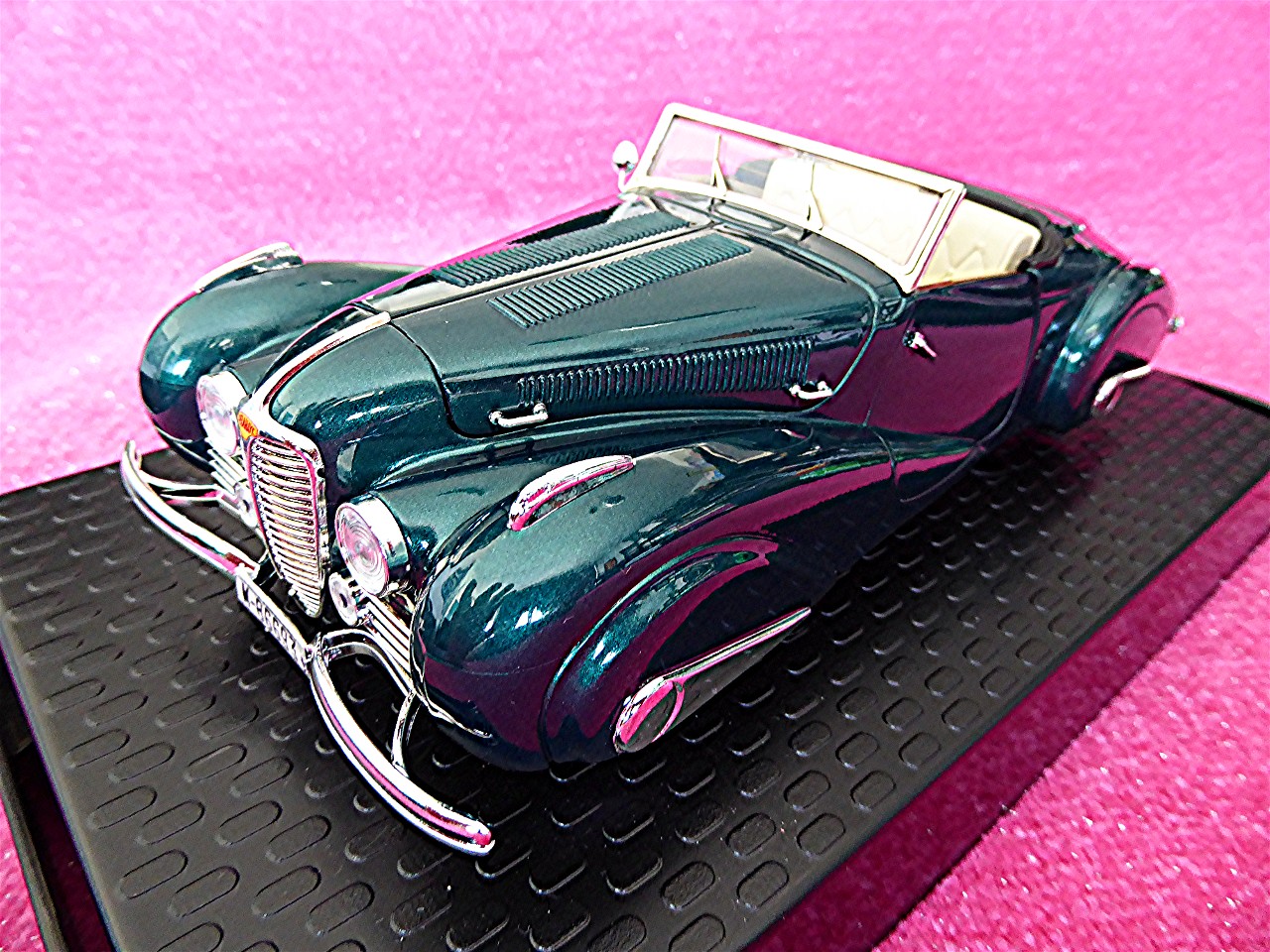 Delahaye 165 Cabrio gruen-metallic 1937