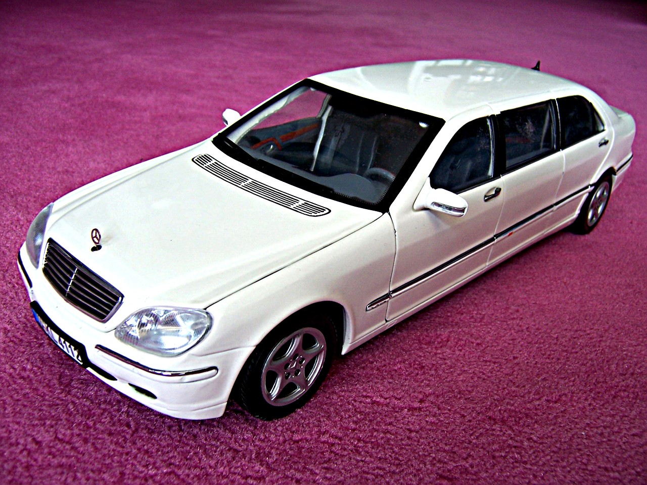 Mercedes 600 S-Class Lang weiss 2000