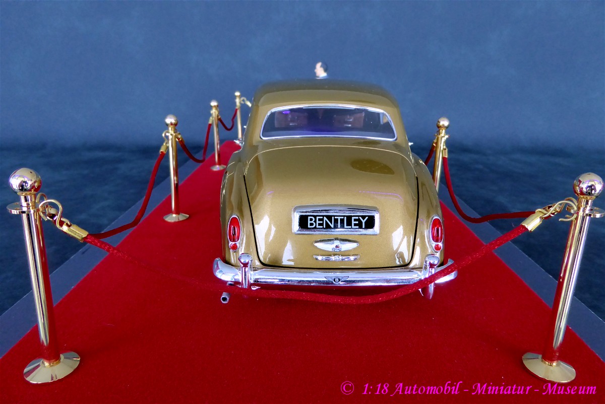 1:18 Bentley S 2 Limousine 1960 - Walter Owen Bentley