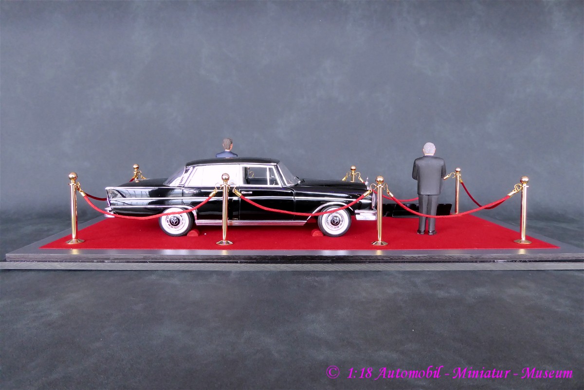 1:18 Mercedes 300 SE 1961 - Ludwig Erhard Bundeskanzler