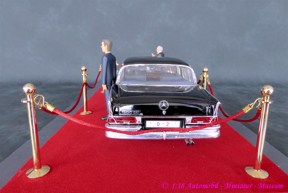 1:18 Mercedes 300 SE 1961 - Ludwig Erhard Bundeskanzler